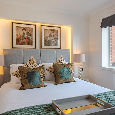 Modern Knightsbridge Apartment With Balcony Overlooking Harrods Prime Location London Exterior photo