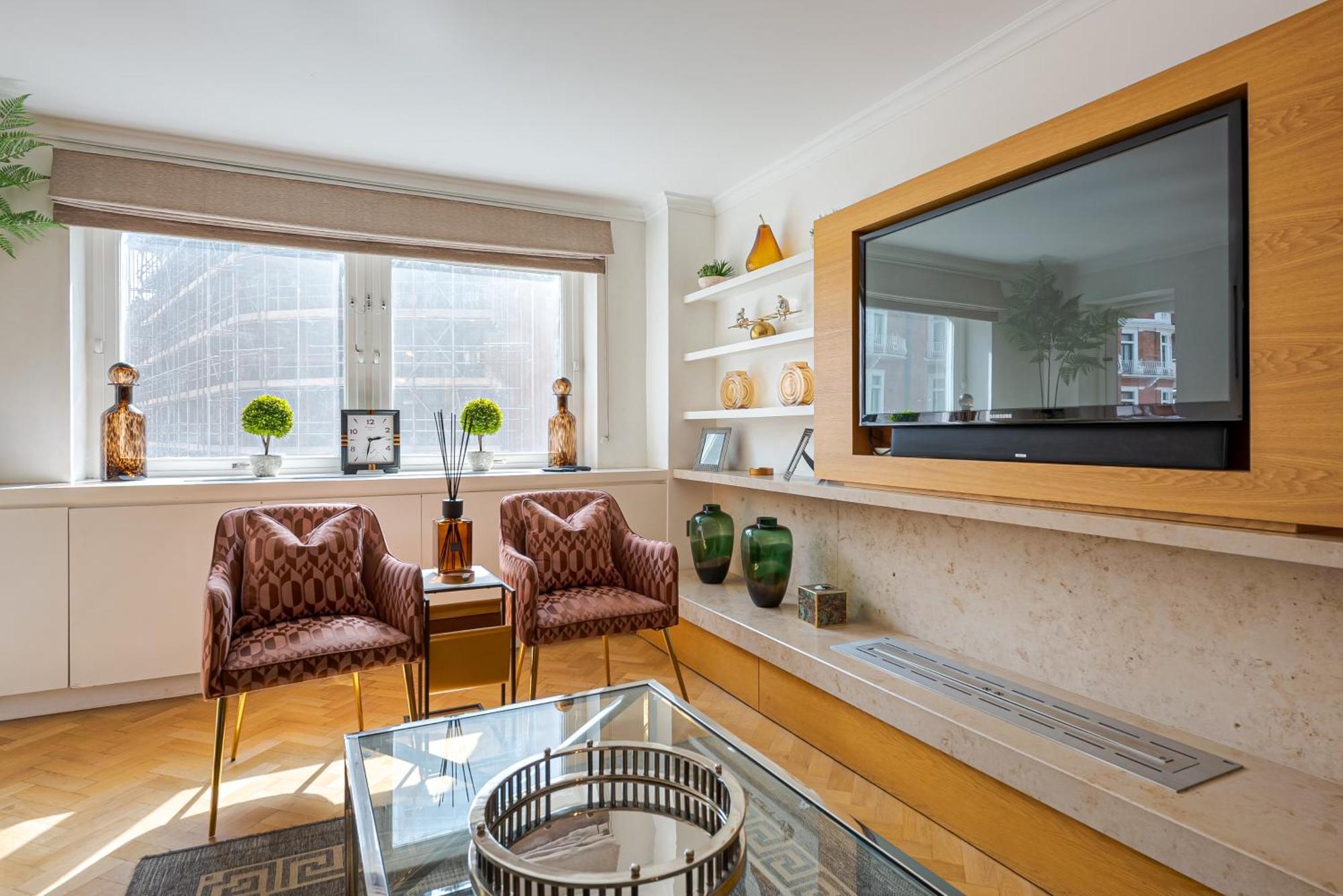 Modern Knightsbridge Apartment With Balcony Overlooking Harrods Prime Location London Exterior photo