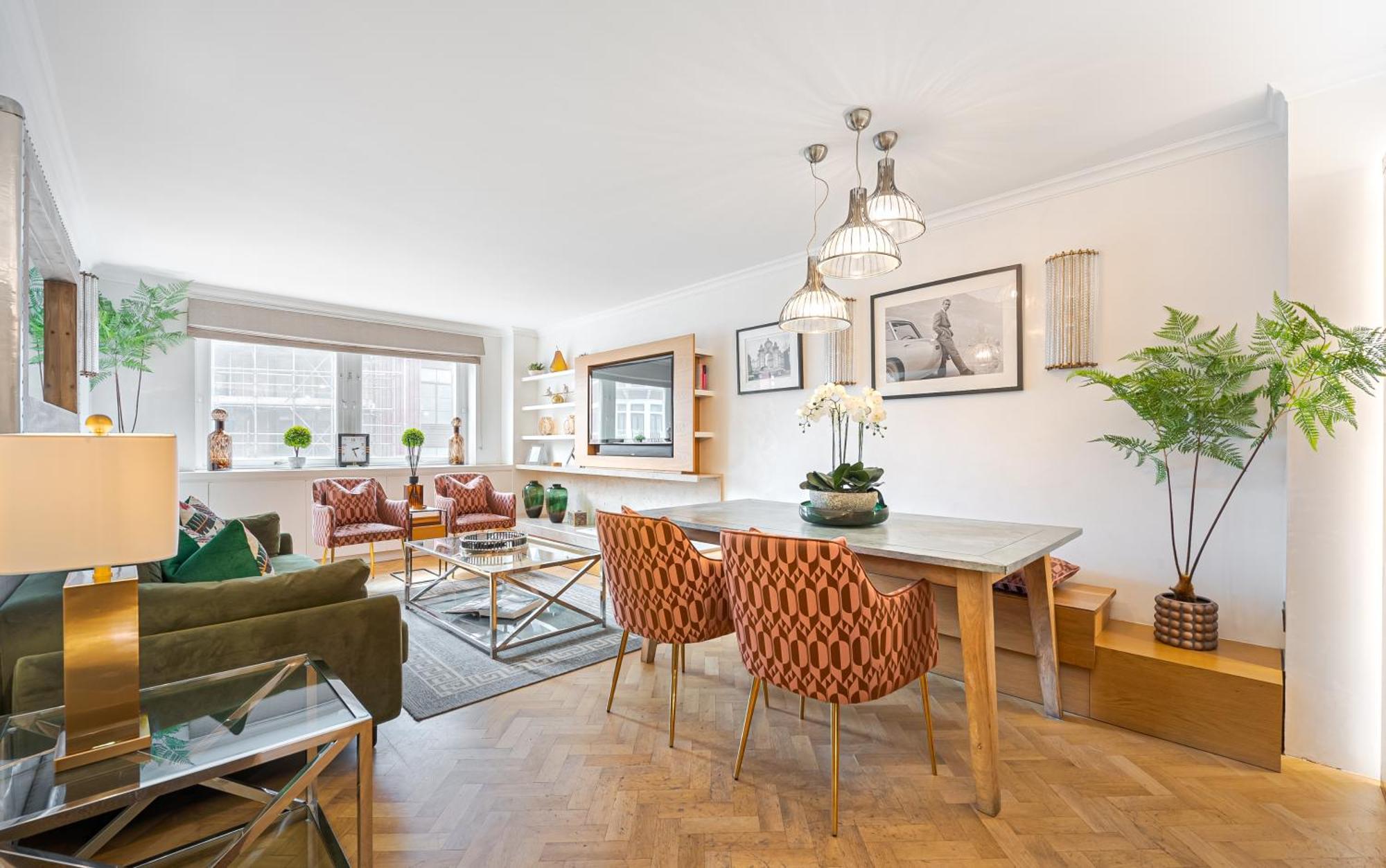 Modern Knightsbridge Apartment With Balcony Overlooking Harrods Prime Location London Exterior photo