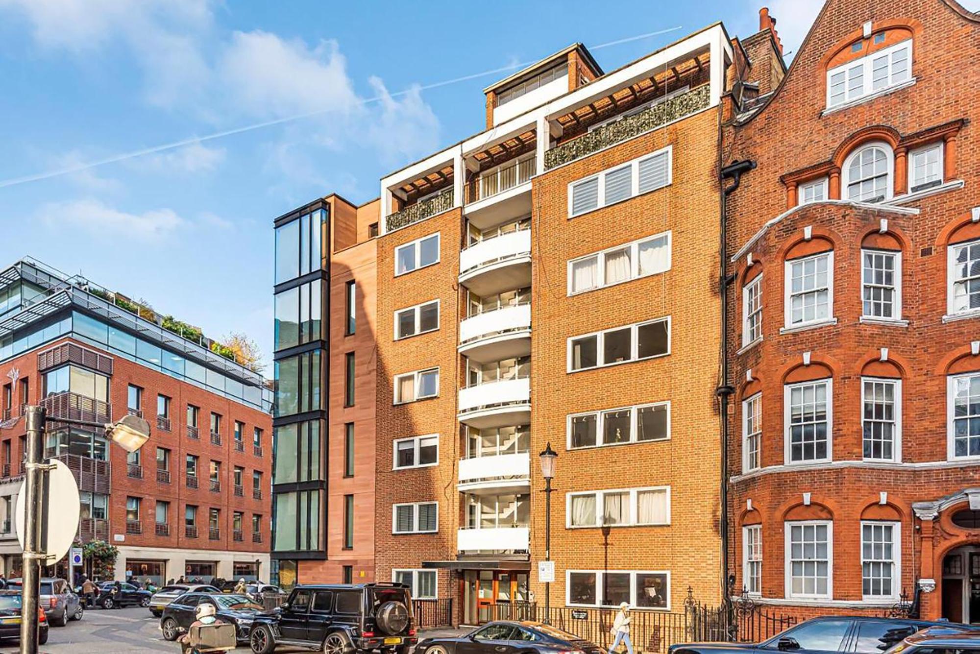 Modern Knightsbridge Apartment With Balcony Overlooking Harrods Prime Location London Exterior photo